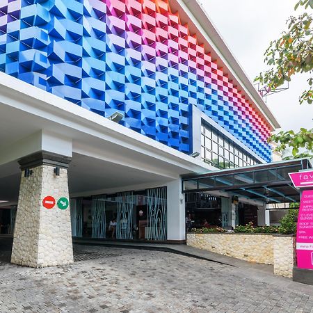 Favehotel Kuta Kartika Plaza Exterior foto